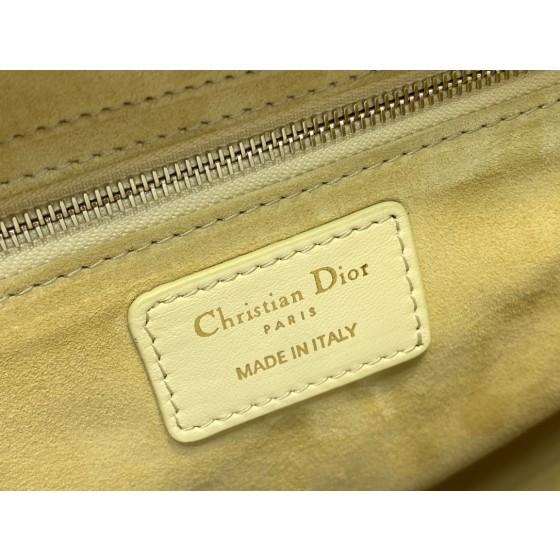 DIOR Lady's latest flip sheepskin seven compartments